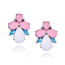 Load image into Gallery viewer, Crystal Drop Earrings