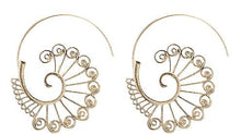Load image into Gallery viewer, Retro Fashion Alloy Gold Color Statement Earrings